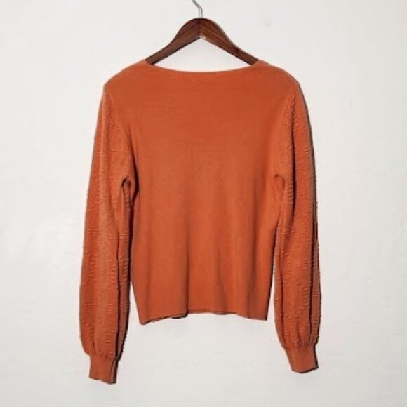 Vila Milano Women's V-neck Sweater in size Medium - Picture 4 of 5